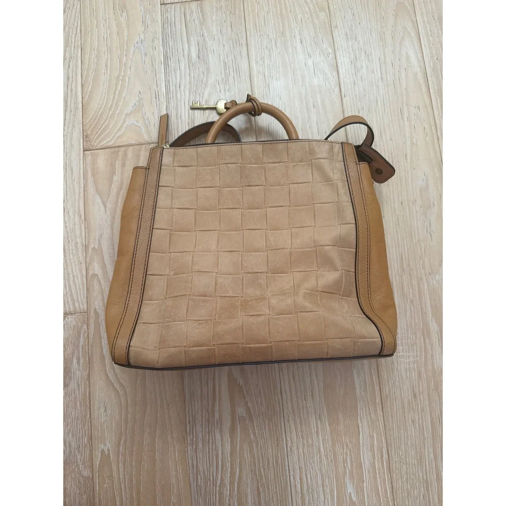FOSSIL Women Convertible Backpack Woven Leather Basketweave Boho‎ Casual Tan